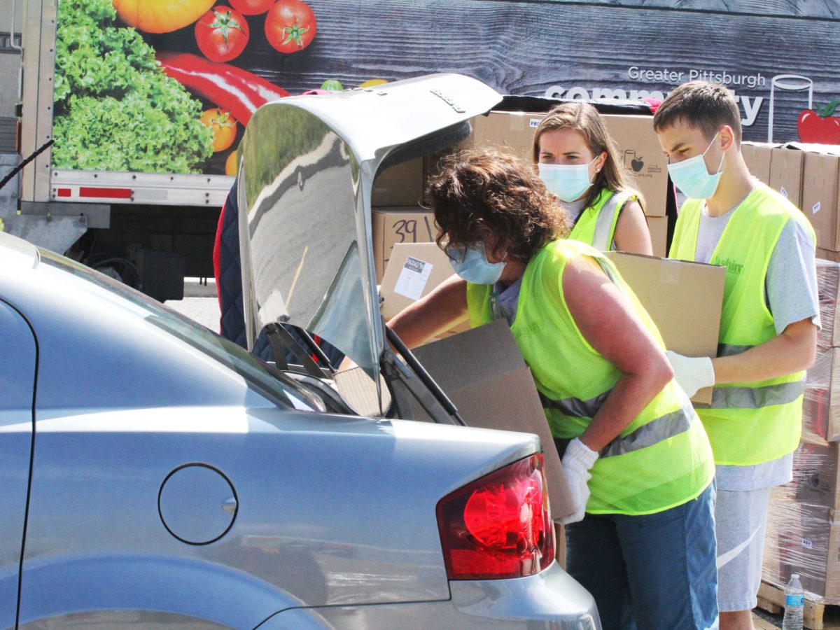 SHIM, Greater Pittsburgh Food Bank distribute essentials in Bethel Park